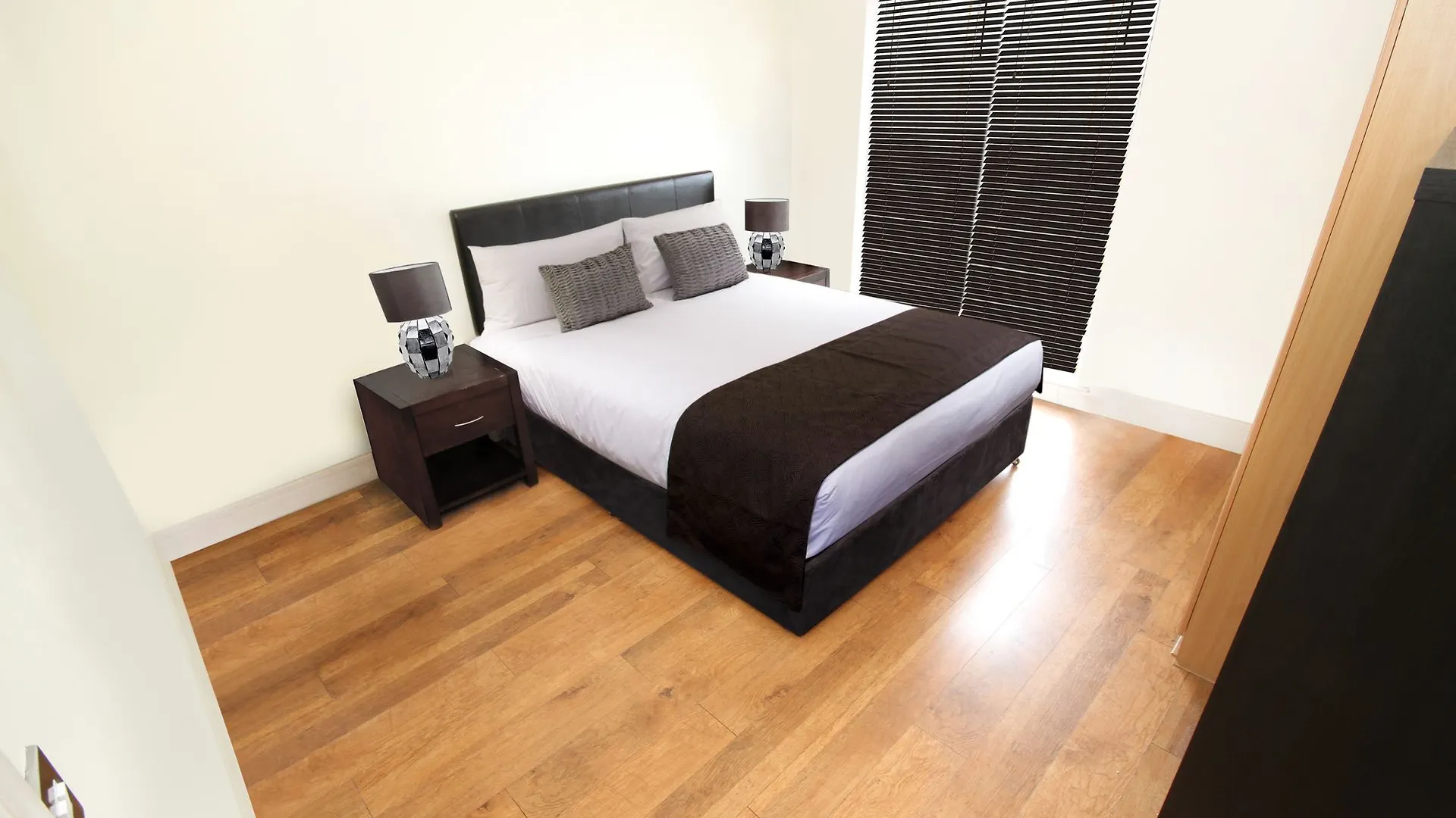 Hanover Dock Suite Dublin